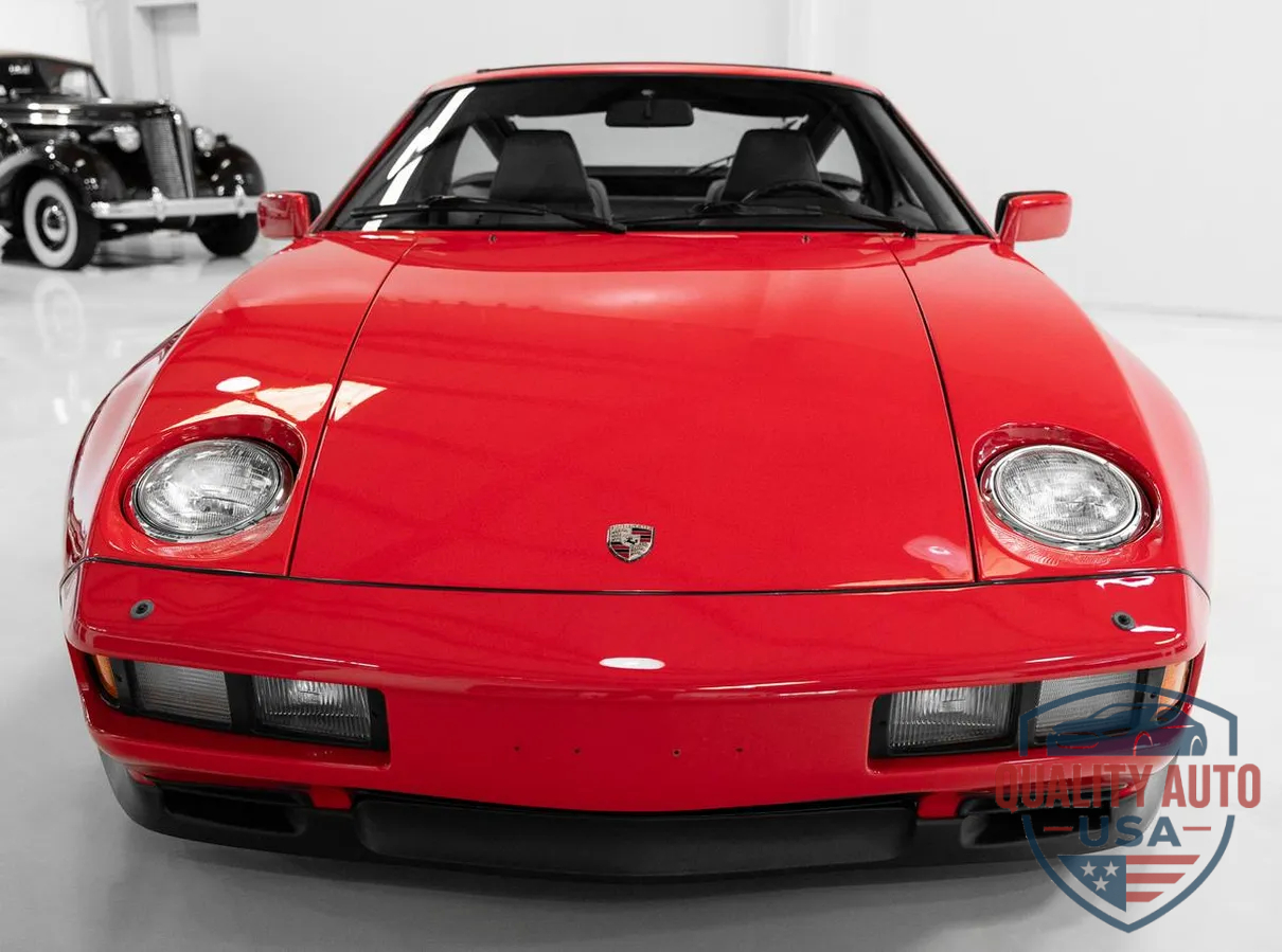 1983 Porsche 928S Sunroof Coupe