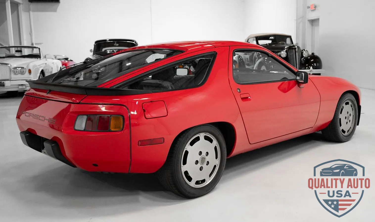 1983 Porsche 928S Sunroof Coupe 1983 Porsche 928S Sunroof Coupe