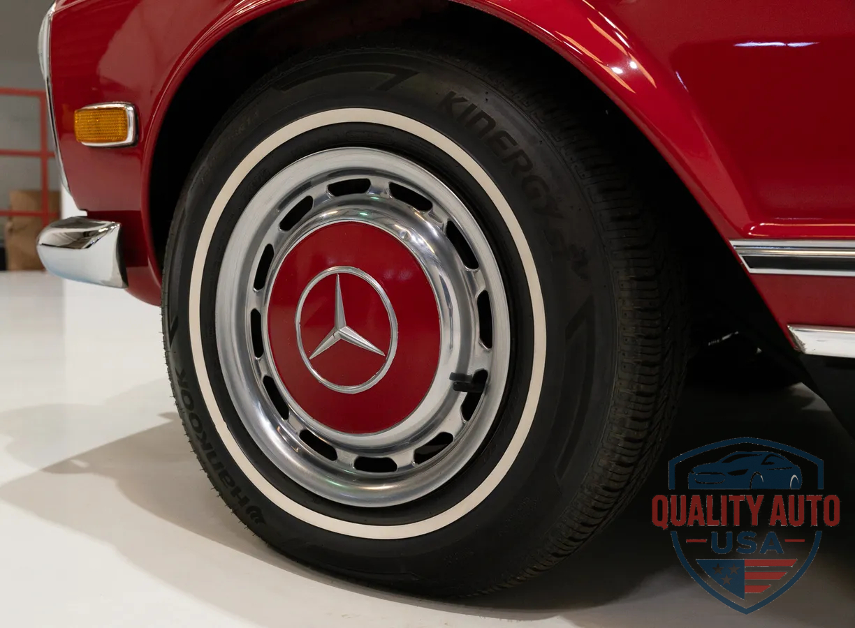 1971 Mercedes-Benz 280SL Roadster 1971 Mercedes-Benz 280SL Roadster