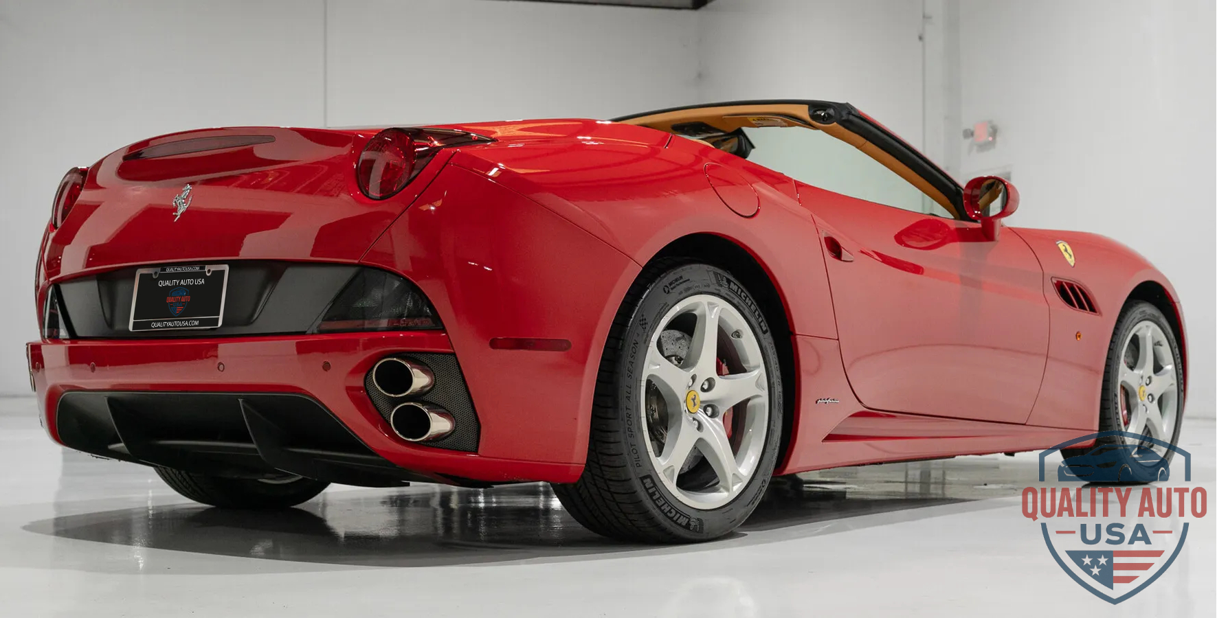 2010 Ferrari California Roadster (Only 3,097 Miles!) 2010 Ferrari California Roadster (Only 3,097 Miles!)